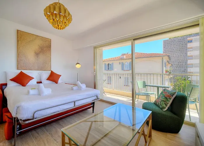 Immogroom - 5 Min From The Croisette Beaches - Terrace - Ac - Sea View